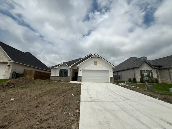 3009 Teller Dr, Bryan, TX 77808