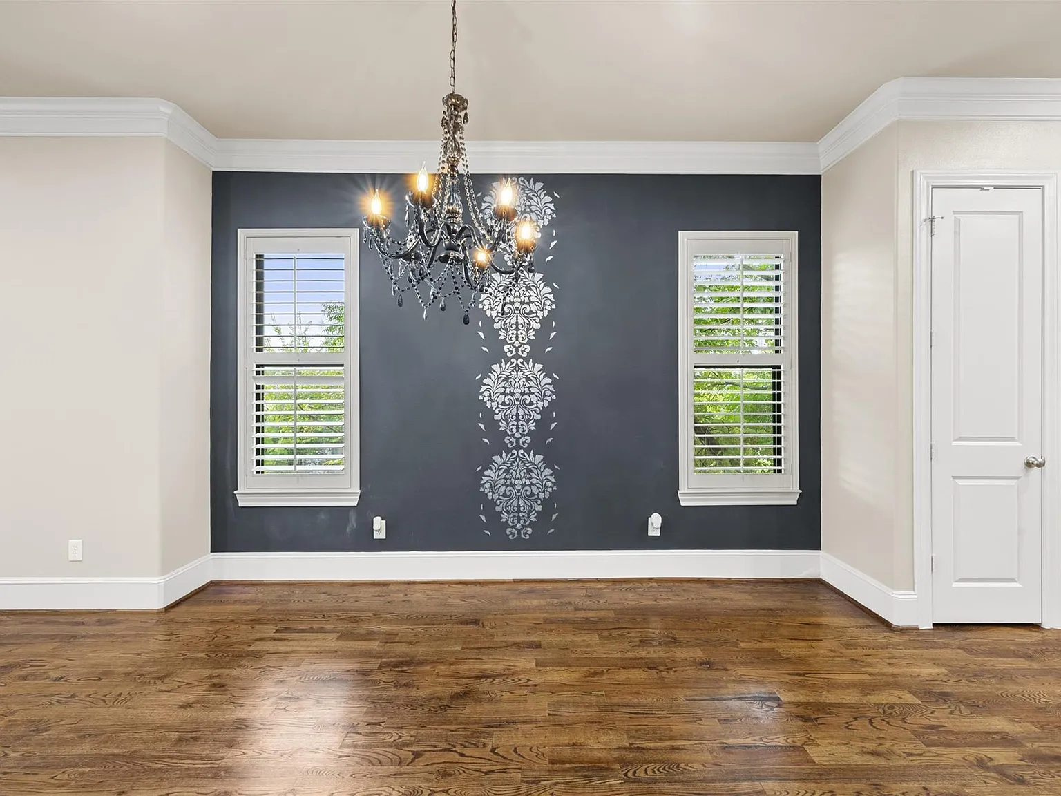 3 bed, 3.5 bath, $2,700 — Photo 4