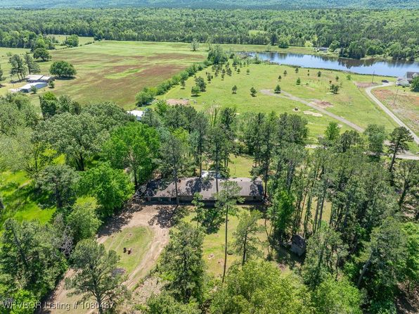 10448 E State Highway 22, Paris, AR 72855