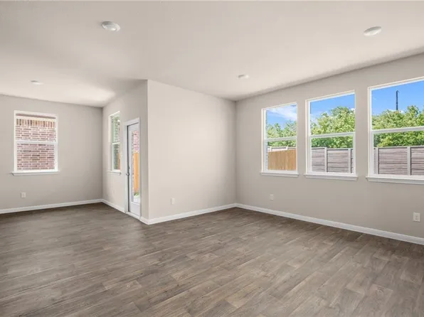 150 Jayden Dr #150, Kyle, TX 78640