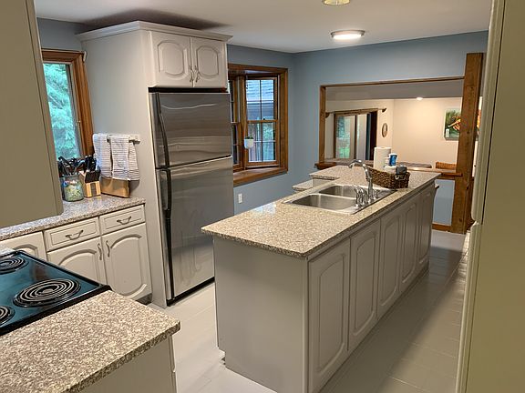 kitchen view 2 (fridge and oven have been updated since photo)