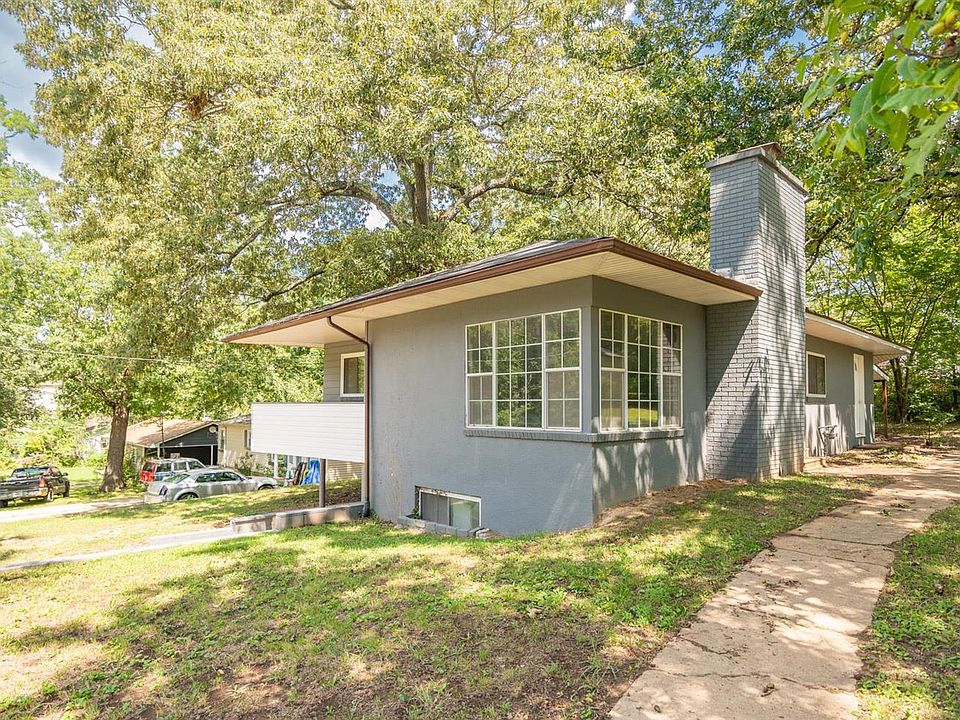 1st image of 2606 Shady Ln