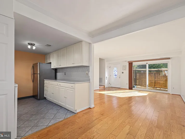 609 Jefferson St #18 — Photo 12