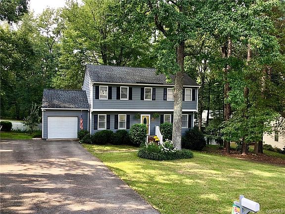 3rd image of 10708 Fernridge Ct