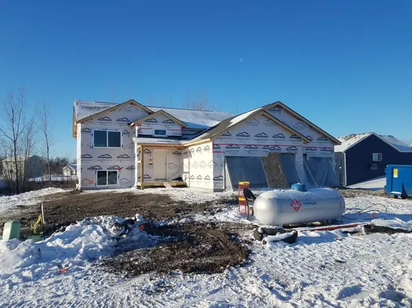 2568 Cold Lake Trl W, Mayer, MN 55360