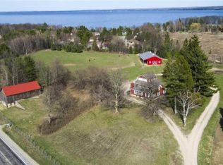 7968 Center Rd, Traverse City, MI 49686