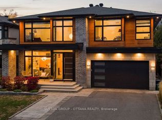 17 Lotta Ave #B, Ottawa, ON K2G2A9