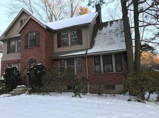 786 Chestnut St, Newton, MA 02468