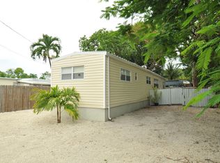 105 Buttonwood Ave, Key Largo, FL 33037