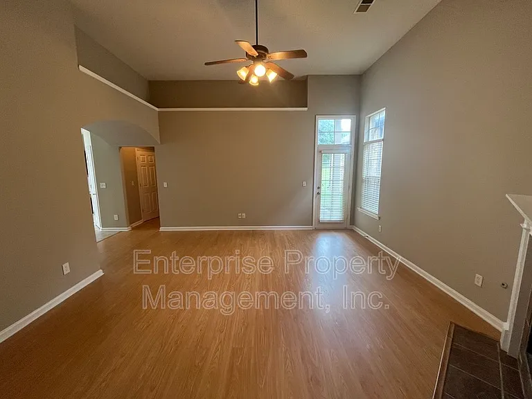 5236 Laurelhome Cv — Photo 4
