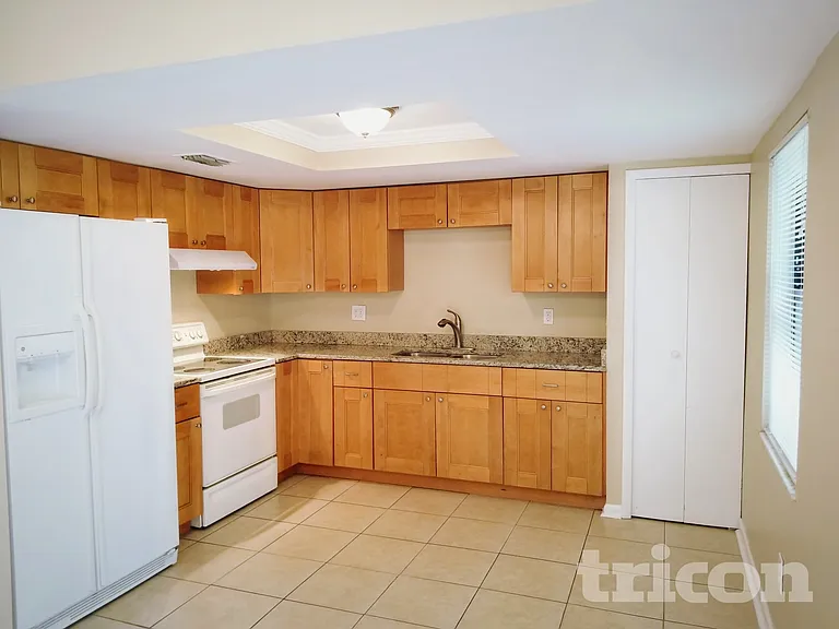 2821 Eagle Run Cir S — Photo 4