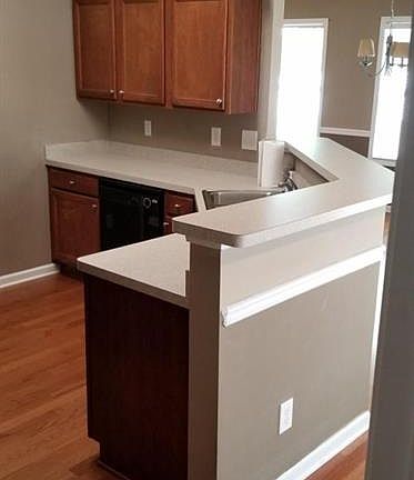5th image of 3955 Pine Village Pl