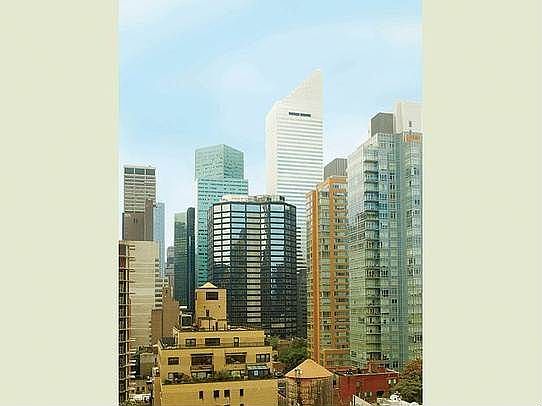 5th image of 351 E 51st St APT 14A