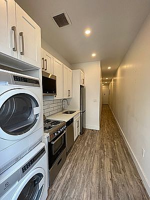 2nd image of 167 Irving Ave #1B