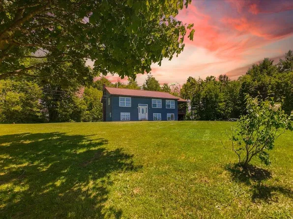 8 Hallie Way, Buckfield, ME 04220