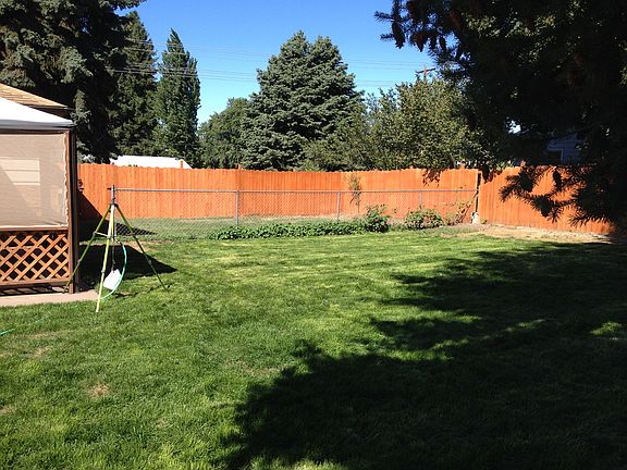 Fully fenced back yard