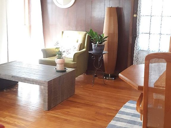 4th image of 601 W Springfield Ave #4