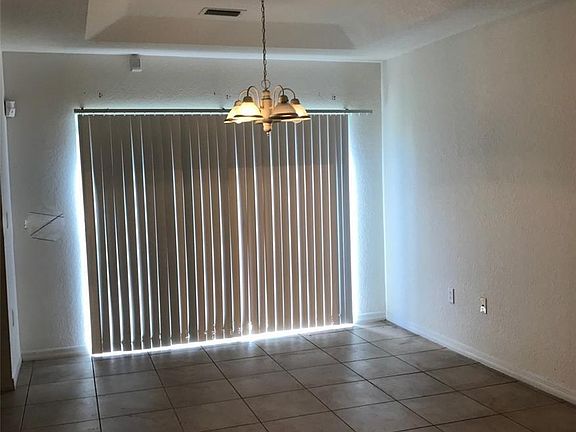 5th image of 16929 NW 14th Ave