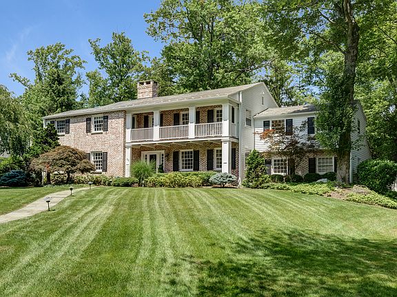 2nd image of 25 Joanna Way