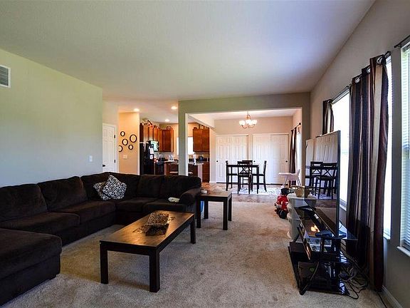 3rd image of 1249 Shiloh Ct