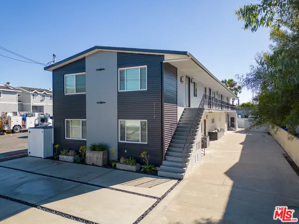 2212 Mathews Ave, Redondo Beach, CA 90278