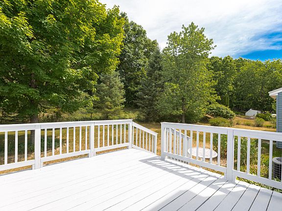 4th image of 10785 Settlewood Dr SE