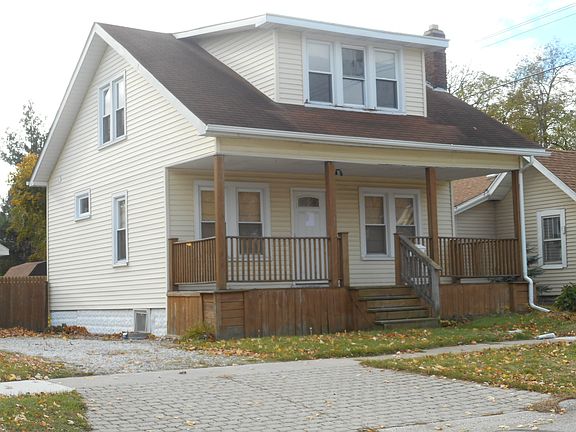 2nd image of 410 Lakeview Ave