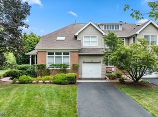 27 Flemming Dr, Hillsborough, NJ 08844