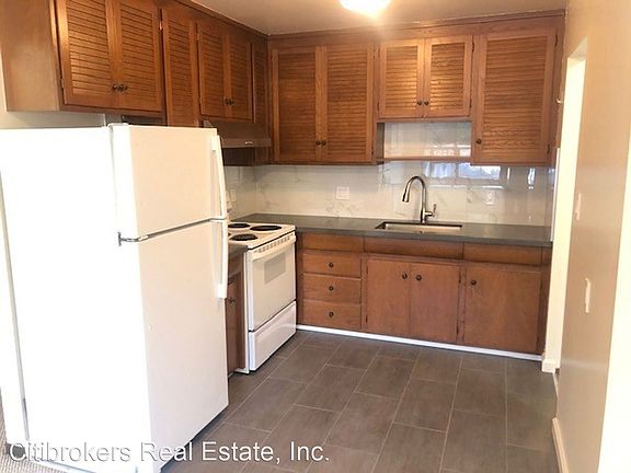 4th image of 2363 Jackson St APT 1