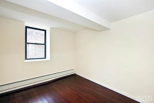 Rented by Miron Properties | media 27