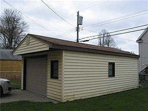 4th image of 108 Ryan St