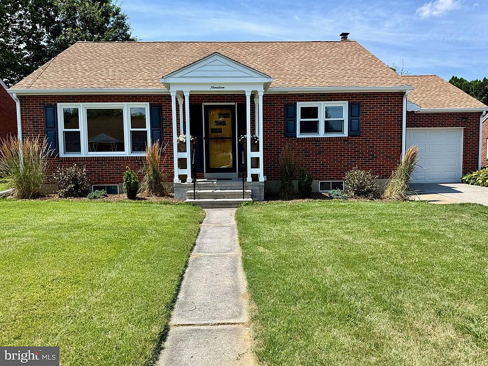 1st image of 19 Pine Ave