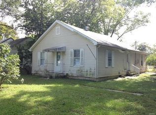 8740 Botanical Ave, Caseyville, IL 62232
