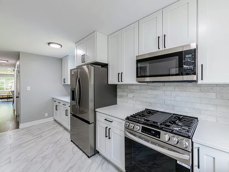 1805 Hovland Ct — Photo 6