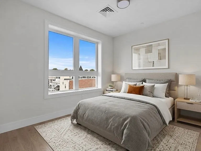 301 Border St — Photo 20