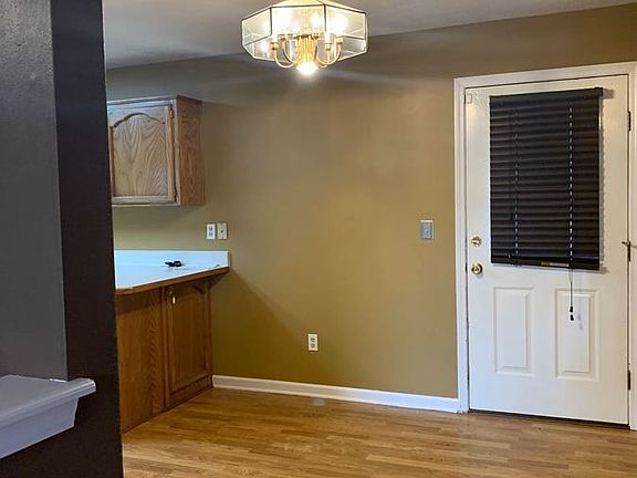4th image of 4801 NW Pennington Ln