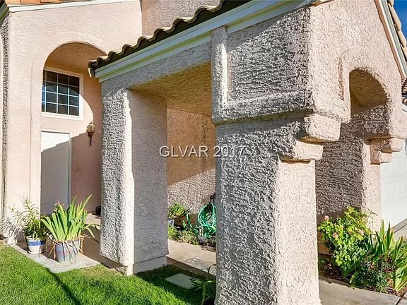 3rd image of 2404 Sun Shores Dr
