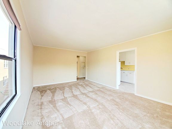 3rd image of 125 South Blvd #10392441
