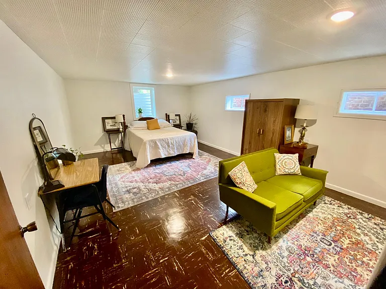 337 Saint Charles St — Photo 15
