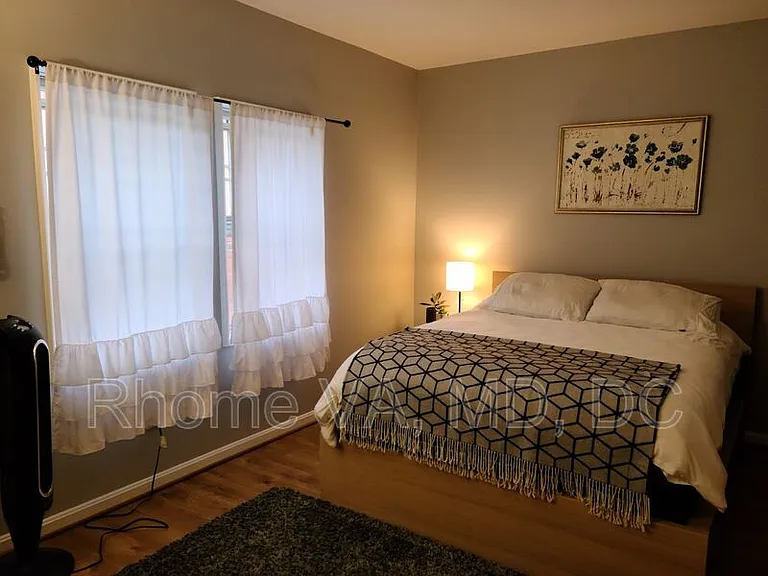 1720 N Queens Ln #3170 — Photo 12