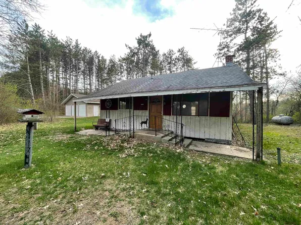 N6855 S Lake Dr, Wild Rose, WI 54984