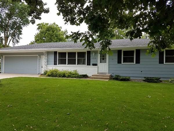 2528 - Front of Home_07122017