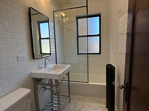 4th image of 2129 Ridge Ave #2129-335-1D