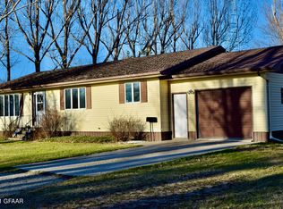 310 Adams St, Edmore, ND 58330