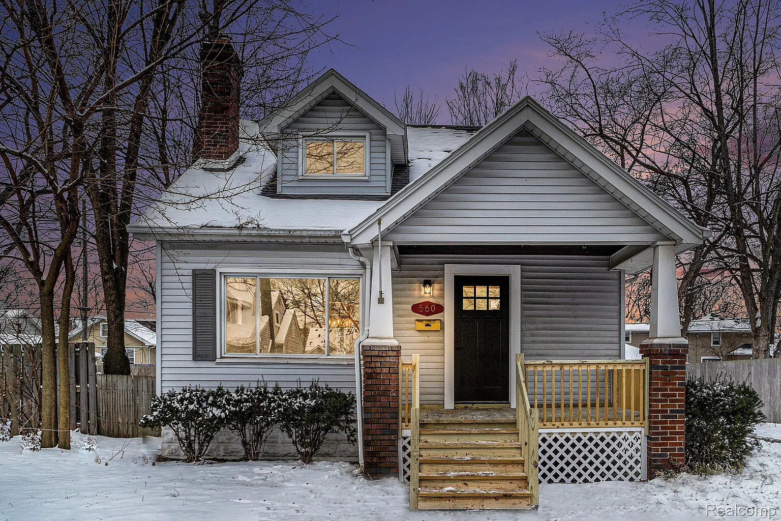 560 Albany St photo 1