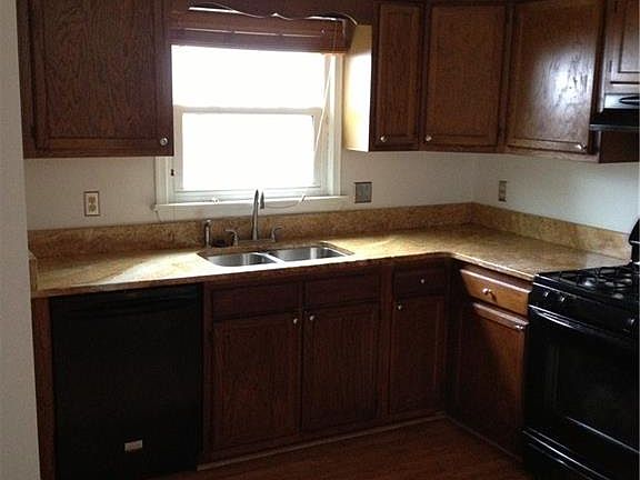 5th image of 1708 Cacapon Ct