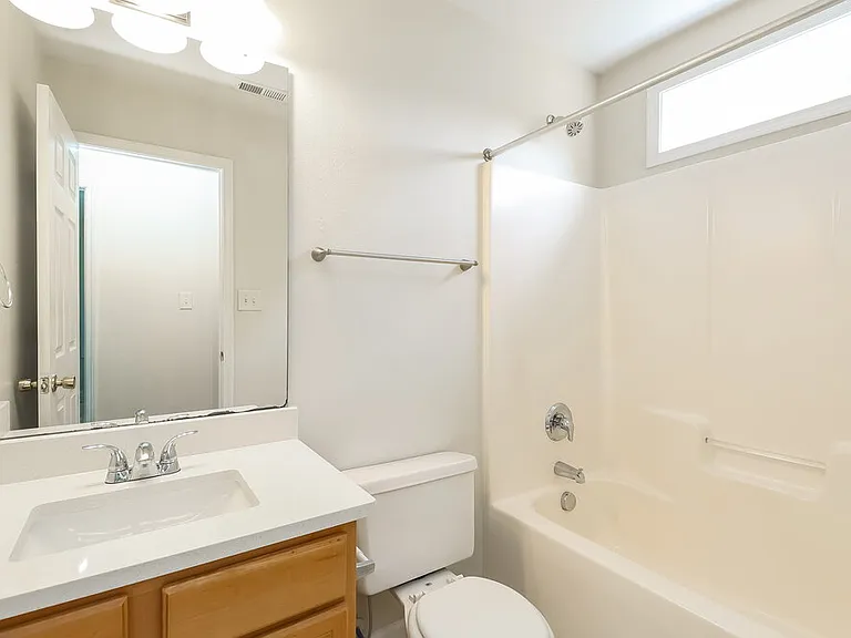 13515 Stones Landing St — Photo 14