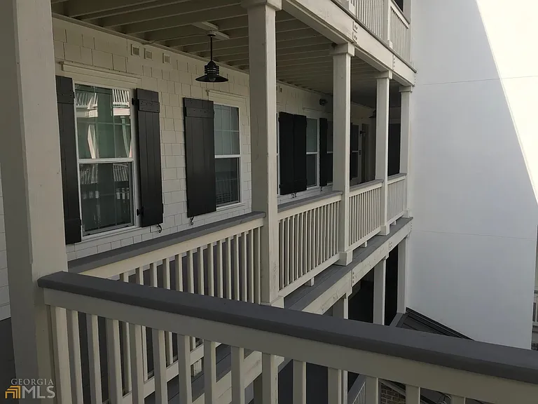 111 Gascoigne Ave #204 — Photo 29