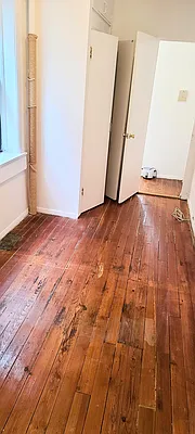 Rented by United Realty Equities | media 14