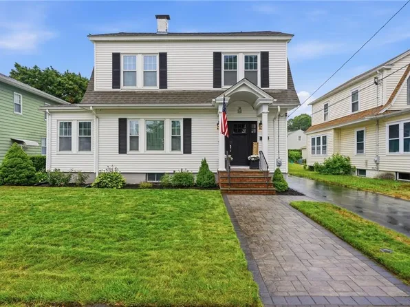 61 Shirley Blvd, Cranston, RI 02910